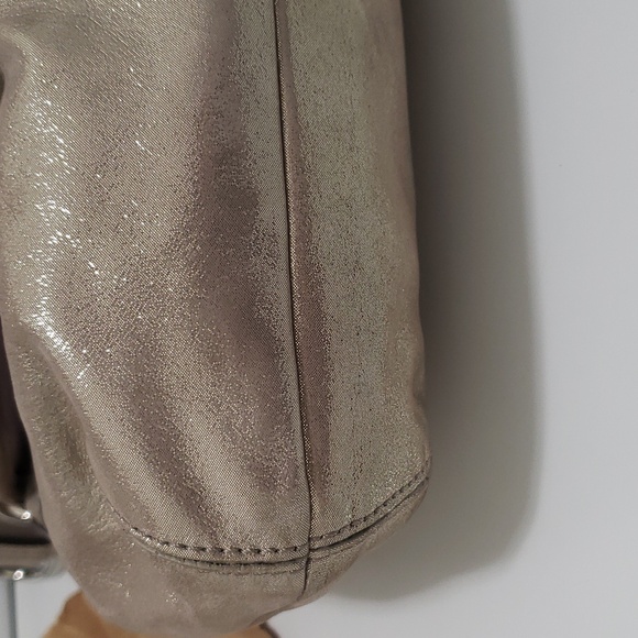 Coach Vintage Soho Elegant Metallic Leather Shoulder Bag - Picture 5 of 12